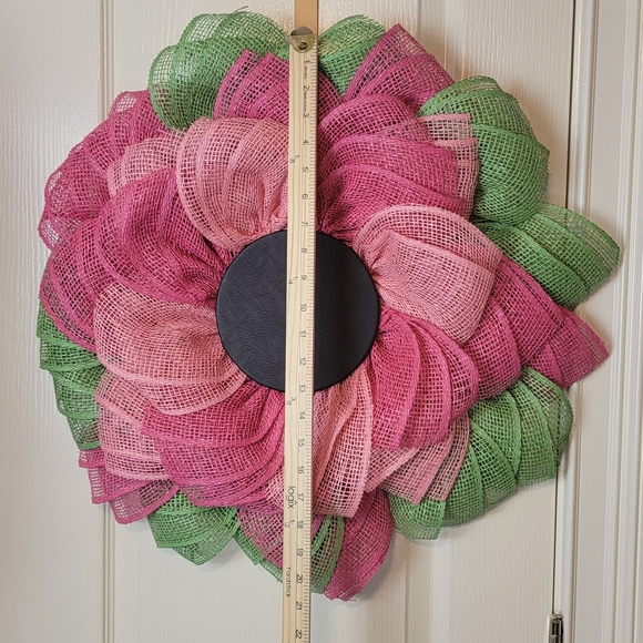 Handmade Poly Burlap Flower Wreath - Picture 3 of 3